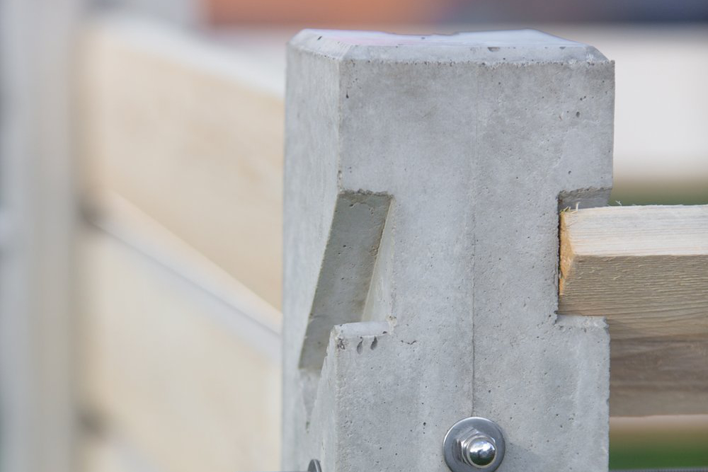 Poteaux de rechange en béton armé pour composteur