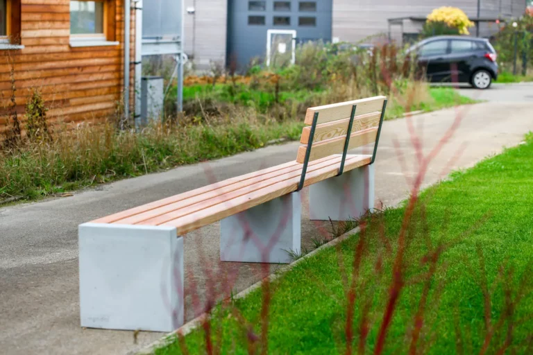 Banc Primus vu de dos